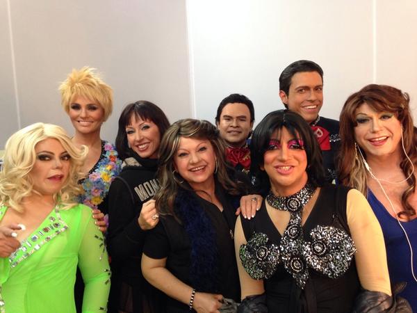 romagnolirobert's tweet photo. Les dejo foto de los participantes de hoy en #SoyTuDoble http://t.co/RwM1gCQqTh