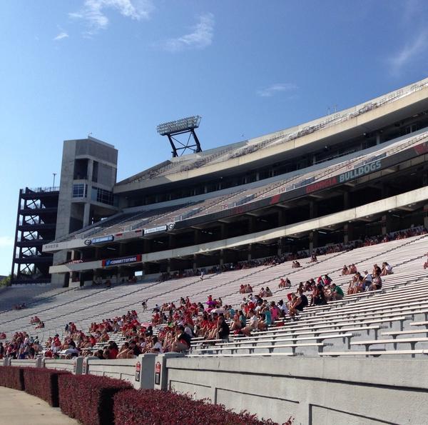 UGAAthletics's tweet image. Great day with #UGA students observing @FootballUGA practice in Sanford Stadium! #GoDawgs #UGAFamily