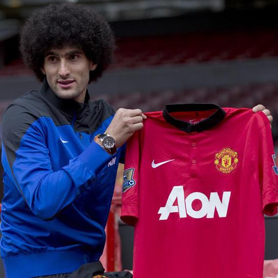Lideres_Futbol's tweet photo. #SabiasQue Desde que llegó Fellaini se han vendido más pelucas que camisas con su número. http://t.co/SRXmBUQP2N