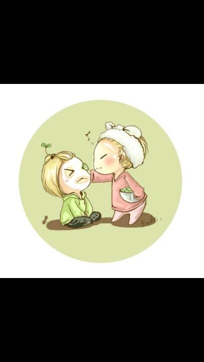 torifaria16's tweet photo. Working on 6 hours of sleep....should really go to bed for now. Goodnight everyone ✌ #taemin #key #태민 #키 #shineechibi http://t.co/wuKkmjTcbz
