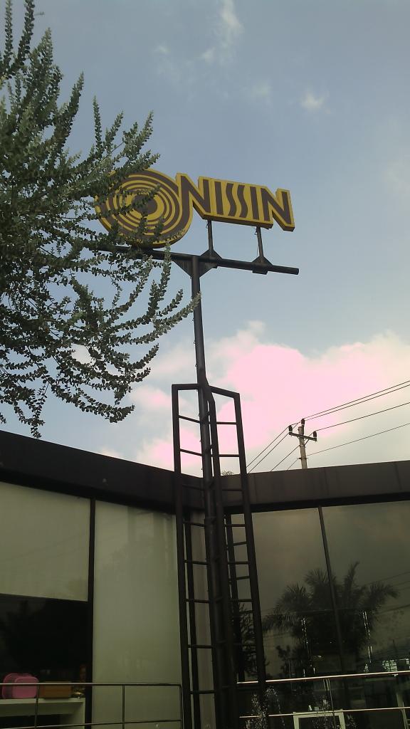 tegarsener's tweet photo. From nissin to jogja @tourpreneurship http://t.co/scNEQJeQey