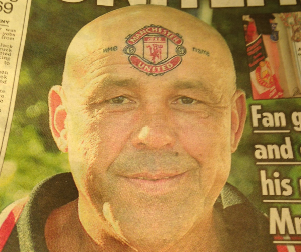 CurtyTV3's tweet photo. "@ThePuntersPage: Each to their own and all that. http://t.co/aoXvuk6k9s" better fan than you @edders7