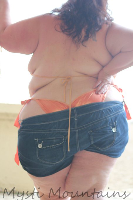 Had a great photo shoot today! http://t.co/ZhaD69CRJH<a href="/tag/nomakeup"class="tags"><span>#nomakeup</span></a>