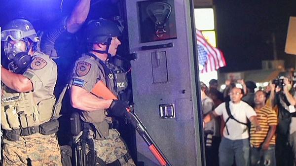 What is it like to live in #Ferguson right now? cnn.it/1kTvd5p #AC360