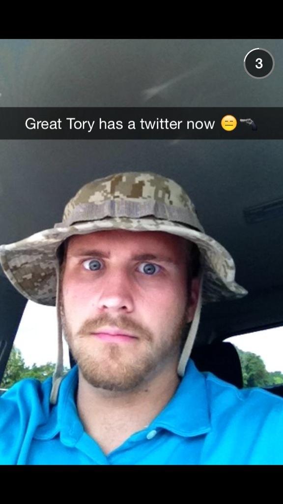 TorDags's tweet photo. this bitch can't even spell my name right and you call yourself my friend psh http://t.co/Bdhxo2t39g