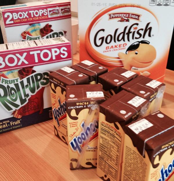 jenaclark's tweet image. First night of our #throwbacksnack at Community Group. Good choices @that314guy &amp;amp; @MarketingPaige!