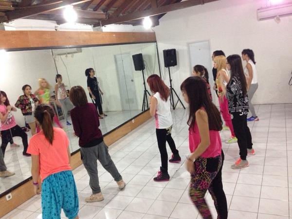 Tiap hari latihan terus lohhh... Demi #CherrybelleReborn