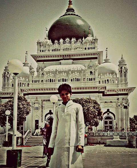 farazkhansays's tweet photo. :) http://t.co/HPhRVCSN8a