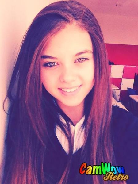 dersane var ama neden gülüyorum?