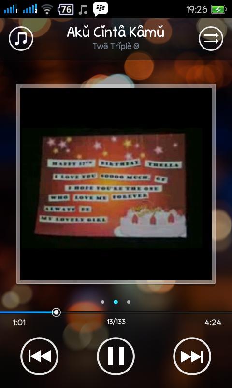 tiarynx's tweet photo. Jadi setiap putar lagu ini nih inget nyah sweetseventeen @ratusweethella sama video nya @mrezanugrah :'3 @tejalwayss http://t.co/Hdk7ETcLAe