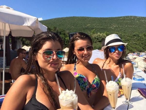 LovelaceLady's tweet photo. Još malo pa vreme za plažu. #beachtime Najlepše je na @AlmaraBeachClub #mne http://t.co/jMOU4Dr2Ts