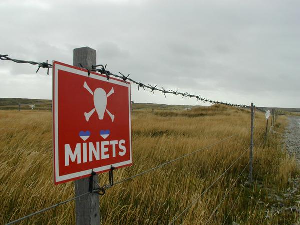 Kas notiktu, ja visur garumzīmes nomainītu pret Rīgas sirsniņām?