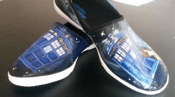 CustomPrincess's tweet image. Doctor Who shoes👞
