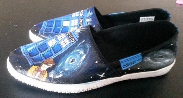 CustomPrincess's tweet image. Doctor Who shoes👞