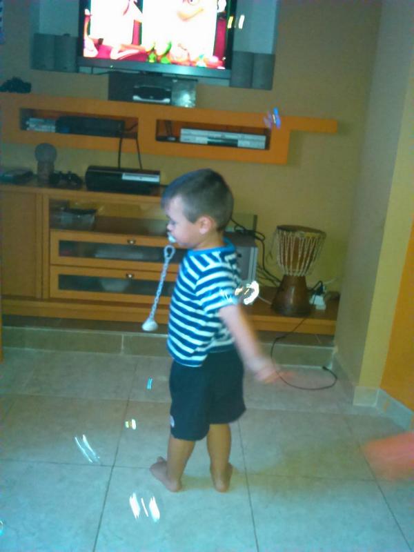 monicafm95's tweet photo. De niñera con este bichito http://t.co/NrfU92bHgP