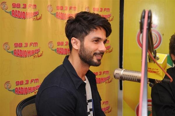 DrMahparaK's tweet image. OMG .!!!!LOOKING KILLER DEAR OVER IT HAIDER #SKULLATTACK