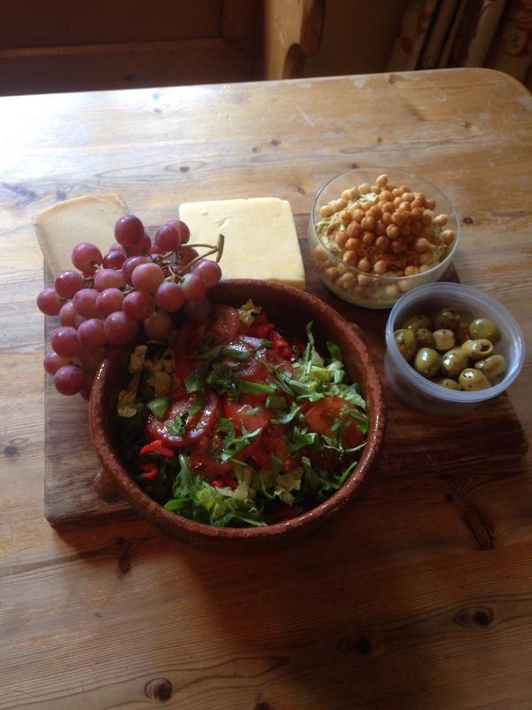 Anna Pugh tweet media