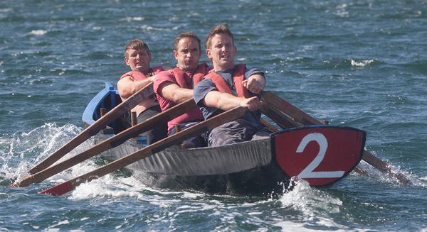 Micheál, Jason, Ciarán Ó Cualáin, An Cheathrú Rua a bhuaigh rás Féile Ros Muc. #Gaeilge pix 
seanomainnin.com/p506266223