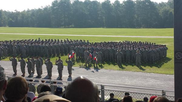 KV_alumni's tweet image. Family Day at Fort Jackson. I'm very proud of my son and all the other sons and daughters who chose to serve. #Army