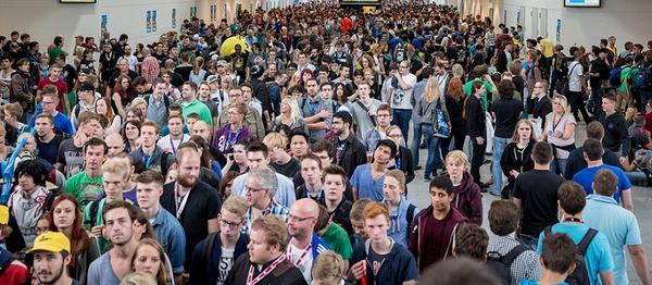 ESL's tweet photo. The amazing crowds of gamescom 2014 - are you in our albums? http://t.co/7auyzp7BU0 #gamescom #gamescom2014 #ESLGC http://t.co/rJqqTDm2jv