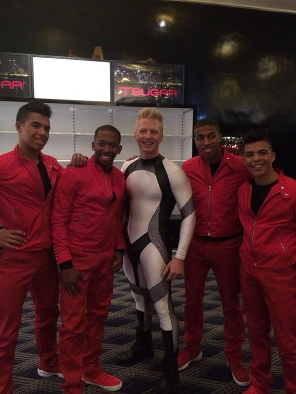 MothmenDance's tweet photo. Less than 90 minutes left to VOTE for @MothmenDance! Our fate is in your hands! #voteyourfaceoff #Mothlove @nbcagt http://t.co/Iiahjl1cZW