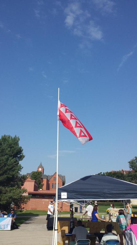 UCOTekes's tweet photo. Come by @ucoteke outside Mass Comm and donate to @StJude research hospital. We are grilling up bbq chicken. #uco_ca http://t.co/mvZVaKfK5s