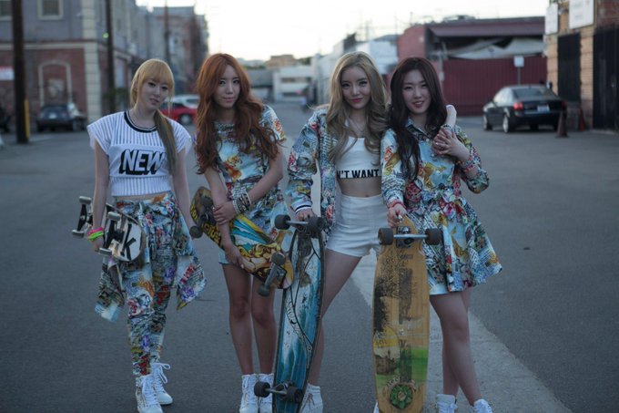 View image on Twitter