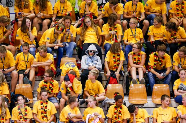 ... meanwhile in Germany there was a thrilling diving competition taking place