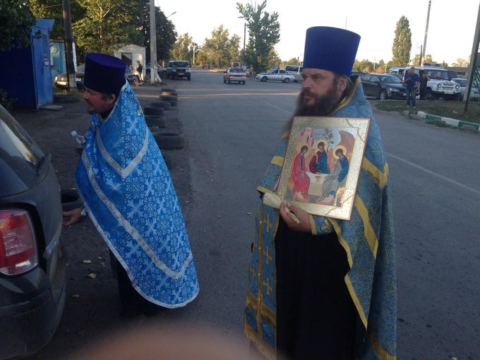 Первые КамАЗы "путинского конвоя" готовятся заехать в Украину (ОБНОВЛЕНО, ФОТО)