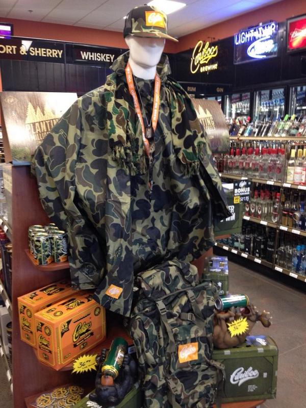 JagrBombsHC's tweet photo. Hey @Cariboobrewing how about these for our team tracksuits? http://t.co/og70xUWj7M