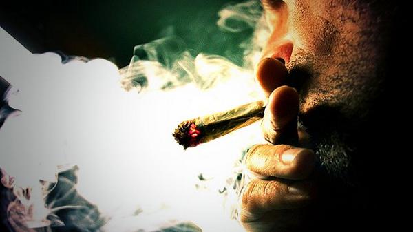 fuma_manteca's tweet photo. "Fuma y quema el mal" http://t.co/Xbb7yGrAD3