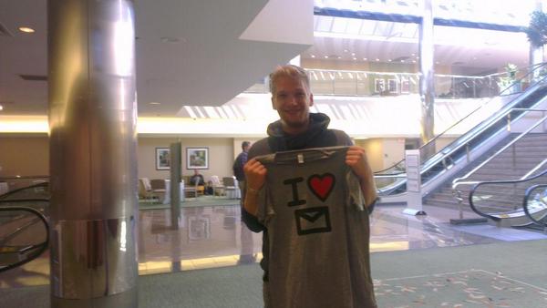 BramSue's tweet photo. Time to get my geek on with this epic t-shirt from @litmusapp ! #TEDC14 @selligent http://t.co/e3yu8bAZYF