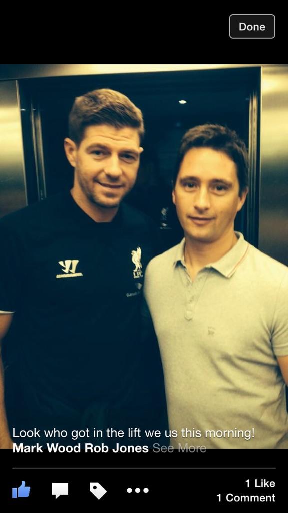 wood83's tweet photo. @LeightStephens you jammy bugger meeting the legend stevia g before Southampton game http://t.co/OD42onPb3E