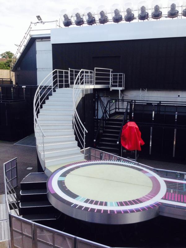 basildonvegas's tweet image. Big Brother eviction. Shit. Where is everyone? #wrongday