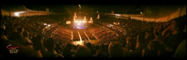 Hovabass's tweet photo. Sold-out concert in Anaheim with Googoosh and Ebi... http://t.co/eGulMF5J0w