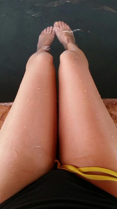 Las ultimas del verano.....Last ones before school.... http://t.co/MK0I3fADxk<a href="/tag/mmmm"class="tags"><span>#mmmm</span></a><a href="/tag/amocuando"class="tags"><span>#amocuando</span></a><a href="/tag/calisinropa"class="tags"><span>#calisinropa</span></a><a href="/tag/cuerpodemu%C3%B1eca"class="tags"><span>#cuerpodemu&ntilde;eca</span></a>