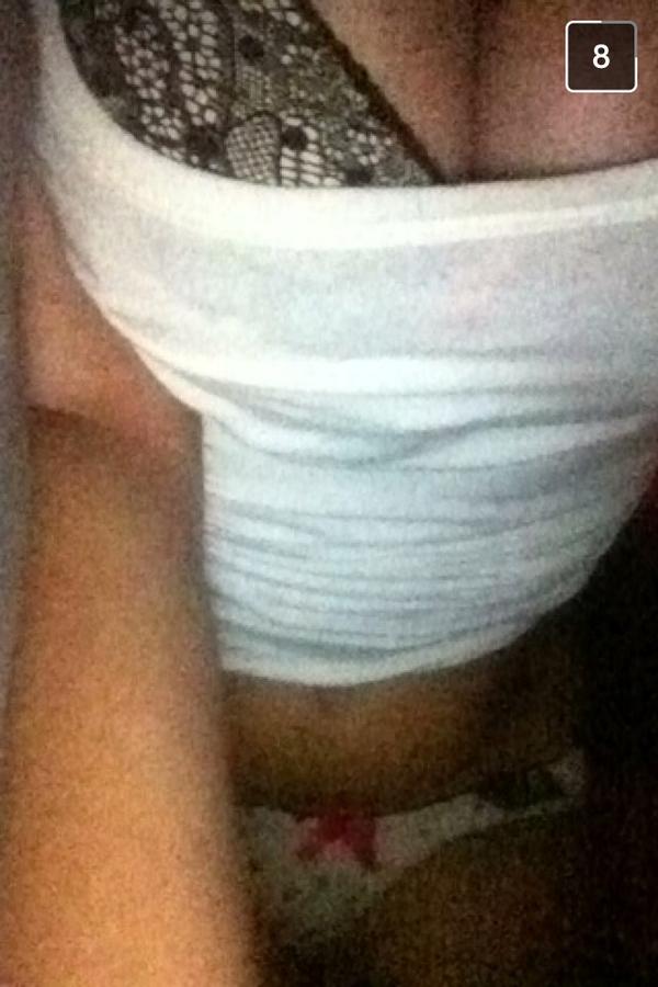 Snappeur's tweet photo. Beurette encore et toujours http://t.co/fS1mL2lJvv