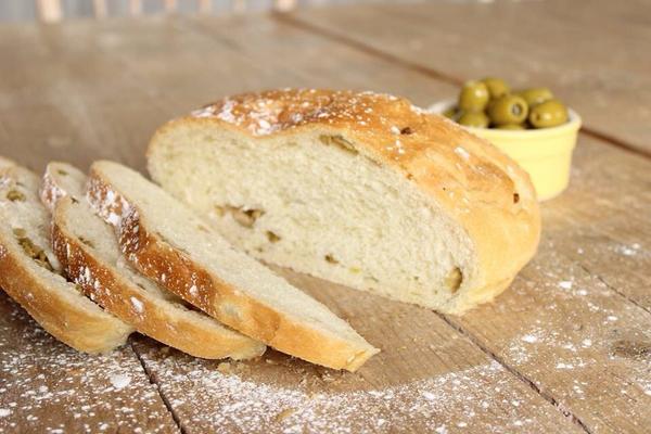 BiscuiteersLtd's tweet image. I reckon @PaulHollywood would've shaken our Hannah's hand in our office #gbbo this week! #olivebread