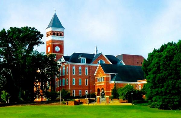 AmazingColleges's tweet image. Clemson University