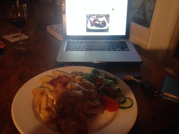 MatFormat's tweet photo. Big up to @makandpasteman for the last hour on @Brownstockfest twitter! We're joining you for some grub! #askMAP http://t.co/kfisz7EIfY