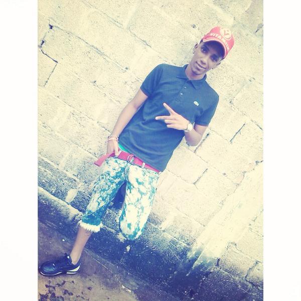 ChantiDiazx21's tweet photo. - El cuero qq amo 😍😘 @Jhon_x7 😊✌️ http://t.co/7zoSwYhMJH
