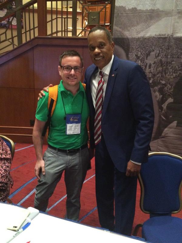 Shawndae's tweet photo. #CommunityAction50 thank you @TheJuanWilliams for coming today and being our special guest! Inspiring to all of us! http://t.co/Y9TqtpU4iO