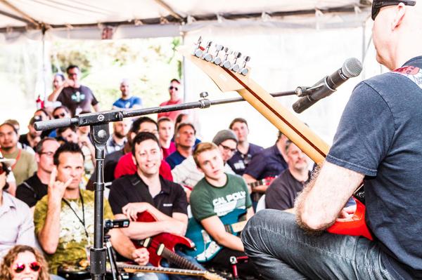 chickenfootjoe's tweet photo. Joe teaching his master class to students at G4 Experience. Photo by Doug Doppler http://t.co/XpNAwaeDDJ