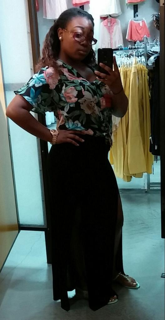 MoreBoobsPlease's tweet image. Old To Me New To Yuh