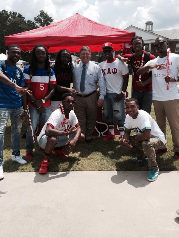 PiGammaNupes's tweet photo. President DeCenzo Supporting the Pi Gamma Chapter of Kappa Alpha Psi @ Klub Recruitment Day. #ccu #DeCenzo #Prez http://t.co/GQvwJJqR9s