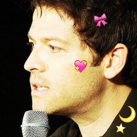 HAPPY BIRTHDAY MISHA COLLINS i CANT BELIEVE ITS UR 40TH BIRTHDAY <3333333 