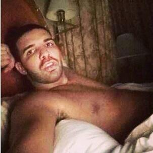 DrizzyPorn's tweet photo. Shirtlessness #24 http://t.co/OHj0uvPV8I