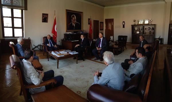 EMIN_CINAR's tweet photo. MHP Kastamonu İl teşkilatımızla birlikte Sayın Valimiz Şehmus Günaydın'ı ziyaret ediyoruz. http://t.co/DJgxPw9PmB