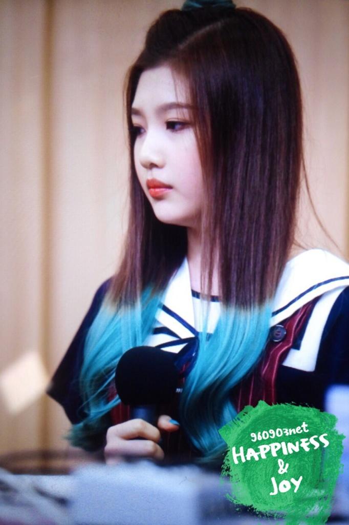 Bvi71uLCAAAJjjk.jpg:large