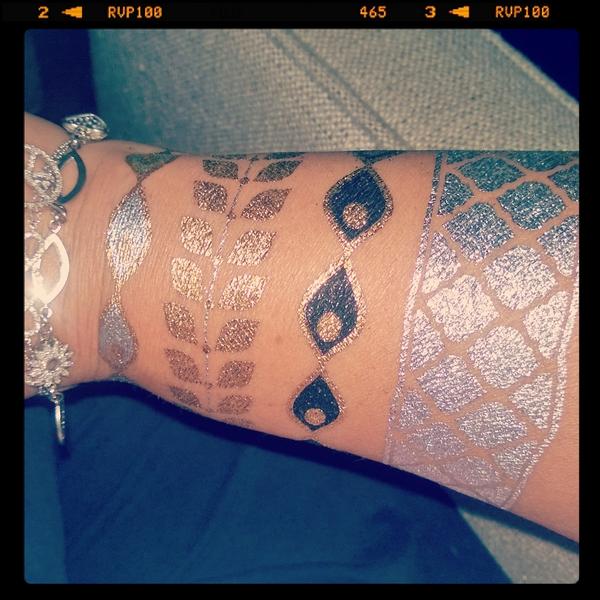 GrandImageKate's tweet image. Loving @flashtat.com #temptattoos #goldandsilver